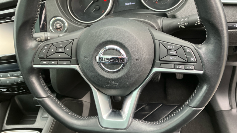 Nissan Qashqai 1.5 dCi N-Connecta 5dr Diesel Hatchback